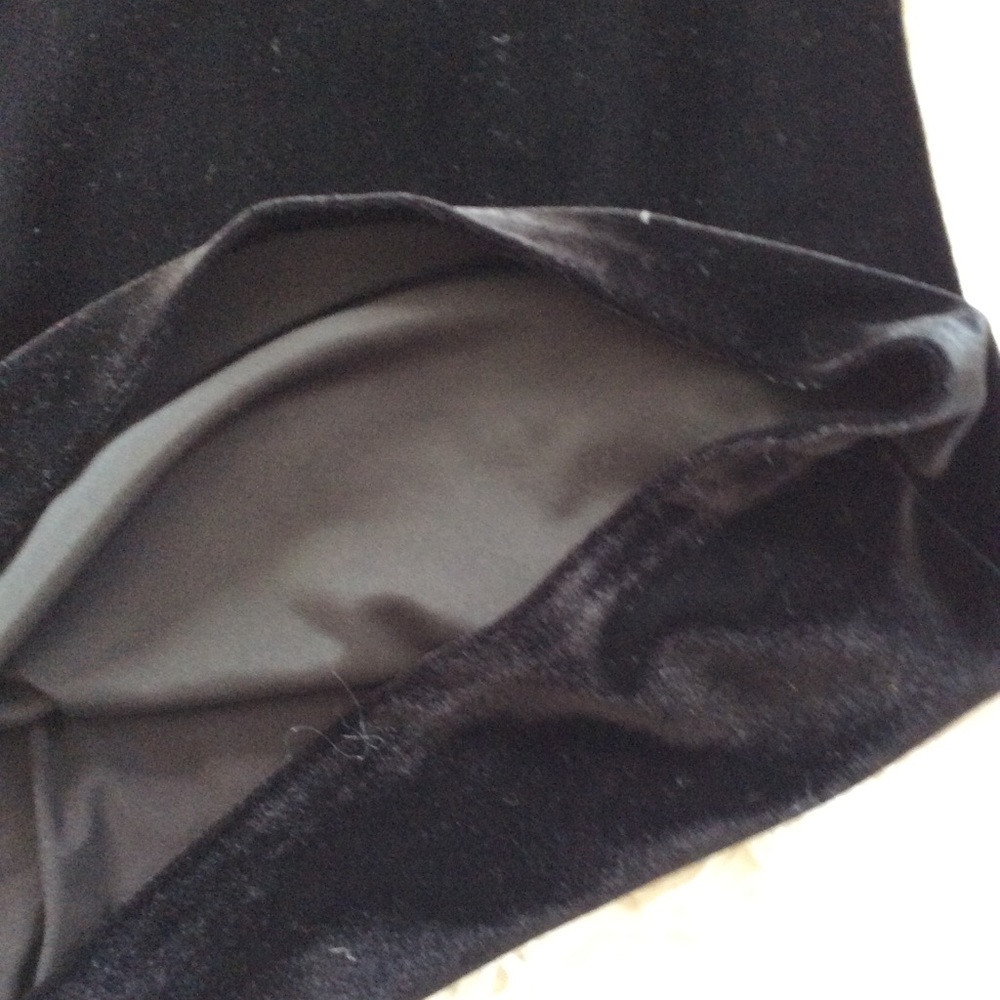White House Black Market Velvet V-Neck Top - Picture 6 of 7